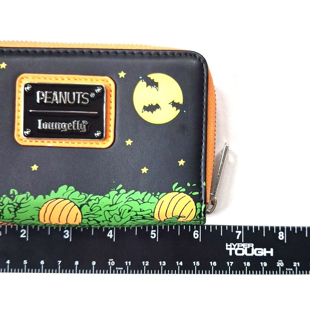 Loungefly Peanuts Great Pumpkin Snoopy Halloween Zip Around Wallet Fall Glows - Picture 4 of 14